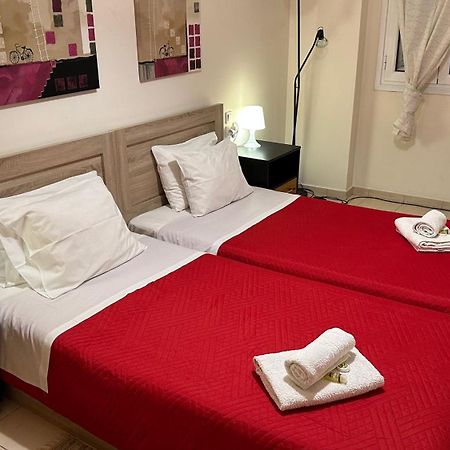 Patras Palm Tree Apartment ภายนอก รูปภาพ