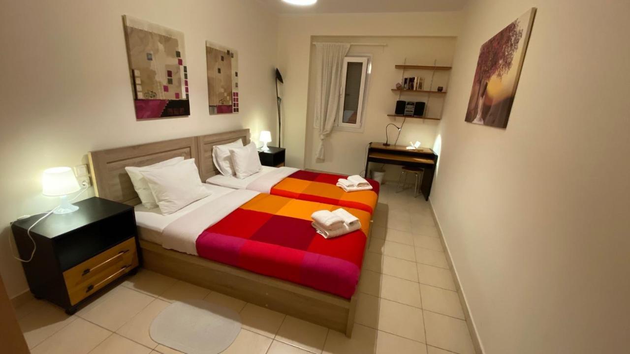 Patras Palm Tree Apartment ภายนอก รูปภาพ