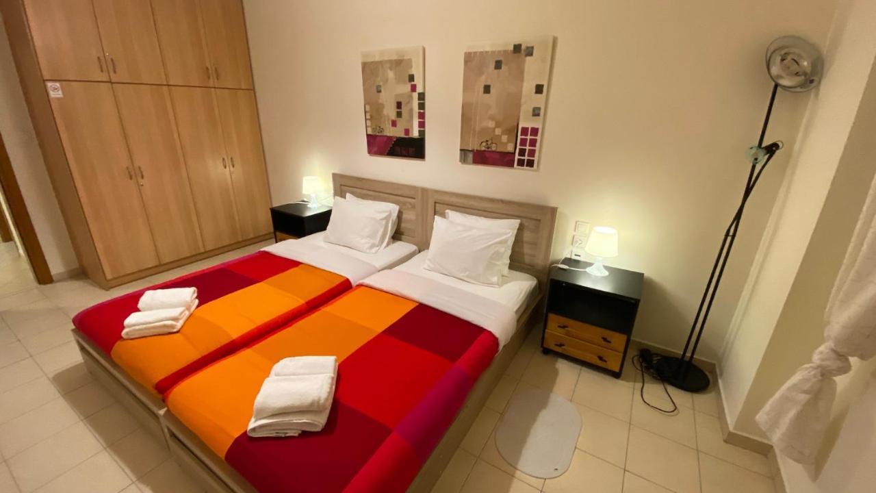 Patras Palm Tree Apartment ภายนอก รูปภาพ