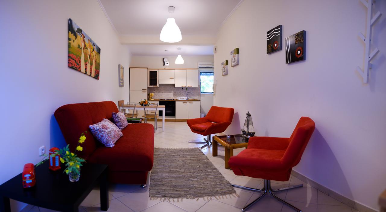 Patras Palm Tree Apartment ภายนอก รูปภาพ